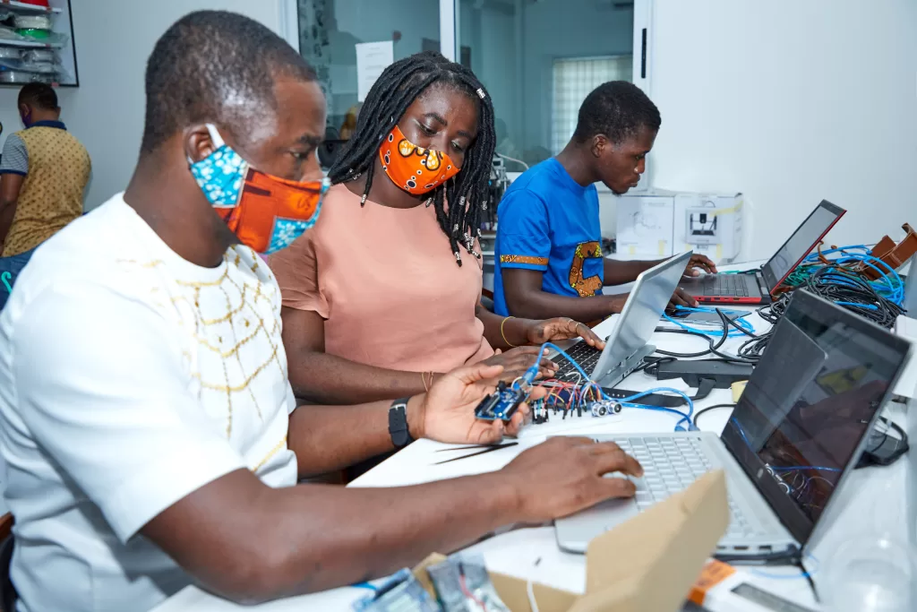 Internet of Production (IOP) Alliance – The hardware maker innovation ecosystem and its research capacity in Kenya, Ghana and South Africa